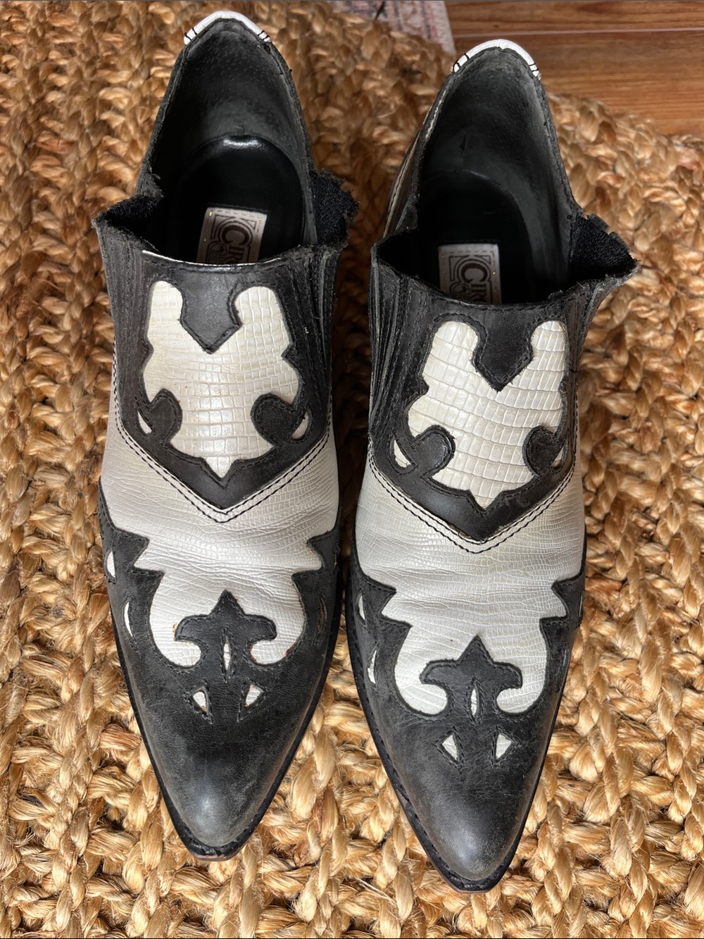 Women’s Black and White Circle S Brand Short Western Bootie